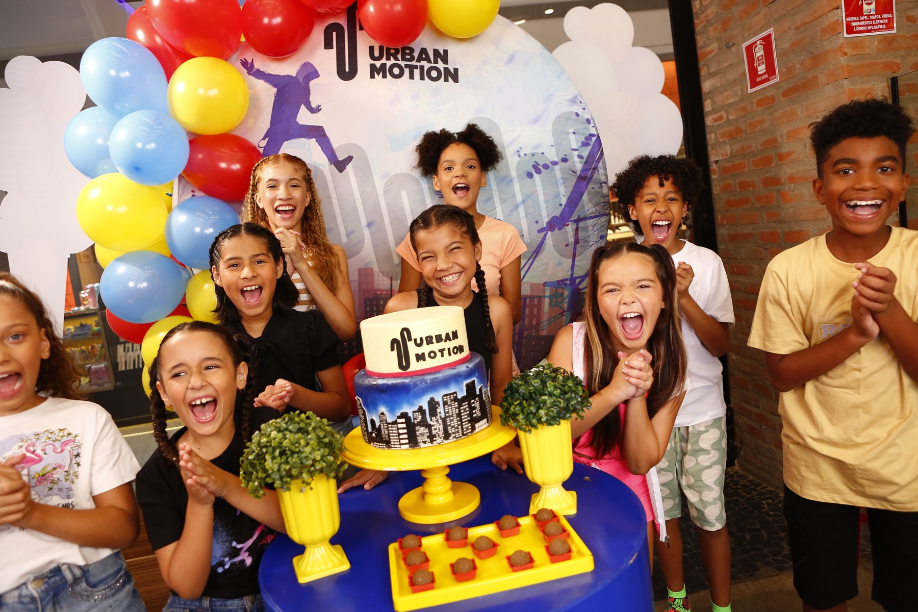 Festa infantil em parque de trampolins Urban Motion
